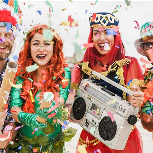 Je haar (tijdelijk) kleuren voor Carnaval of Vastelaovend? Bekijk deze tips!