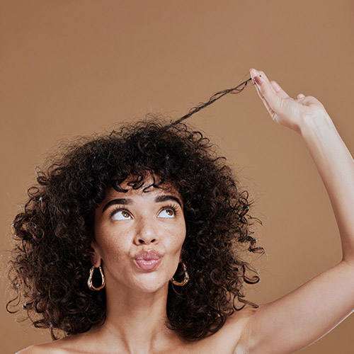 De Ultieme Curly Hair Routine: Stap voor Stap naar een Enorme Krullenbos!